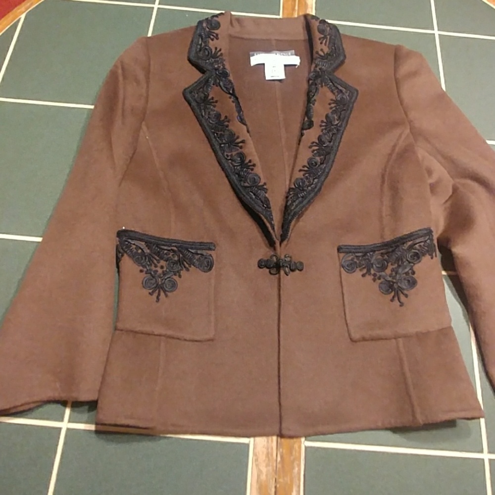 Oscar Da La Renta jacket